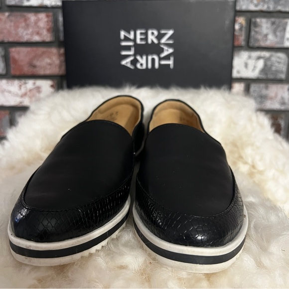 NATURALIZERS LEATHER SLIP ON SNEAKERS SHOES - Picture 2 of 10